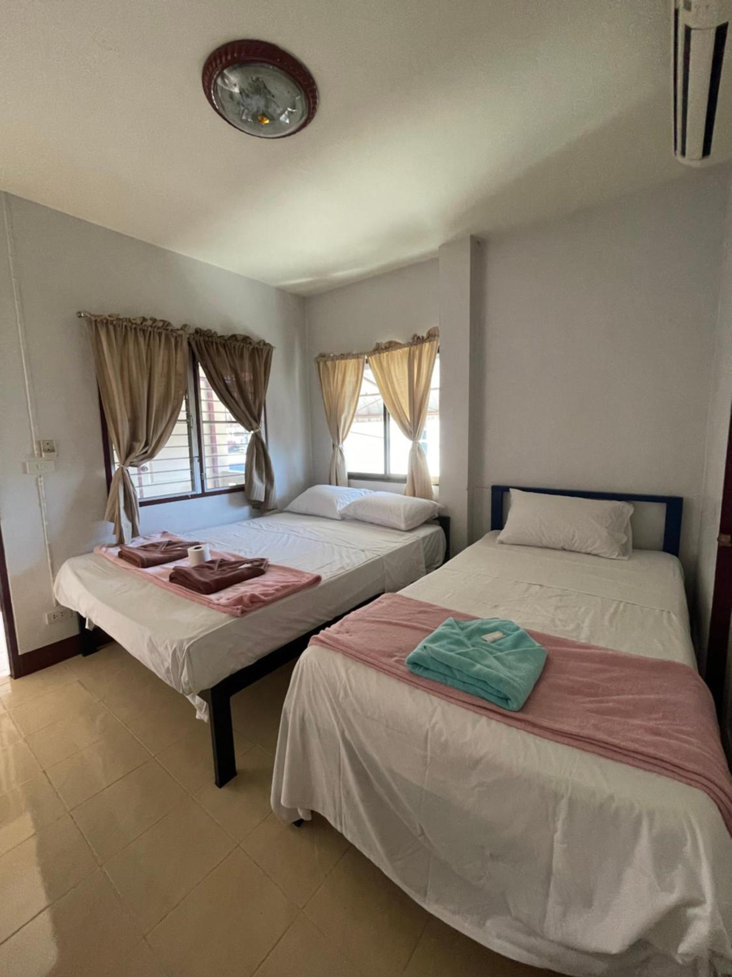 JJ Guesthouse Chiang Mai Extérieur photo
