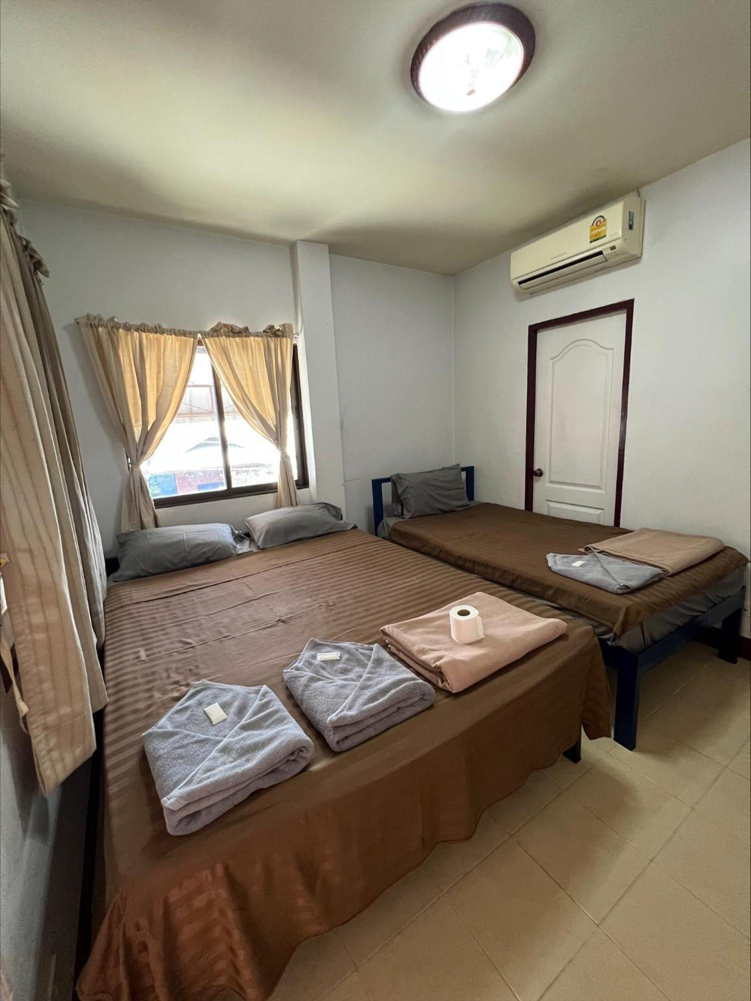 JJ Guesthouse Chiang Mai Extérieur photo
